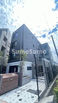 ウェルスクエアイズム下北沢ＥＡＳＴ