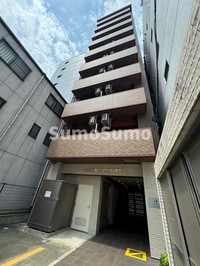 ADONIS　COURT