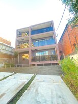 ＴＨＥ　ＣＬＡＳＳ　ＥＸＣＬＵＳＩＶＥ　ＲＥＳＩＤＥＮＣＥ