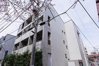 フォーフロント