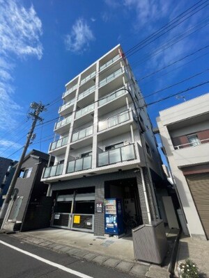 IRISSPIRA. BRIGHT MARINA