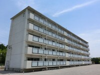 フォレストタウン川内　２号棟