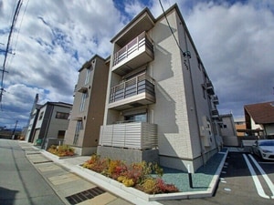 シャーメゾン　ルポ