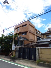 プレアール京都六地蔵