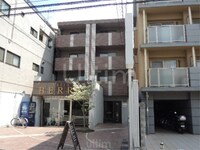 ＳＱＵＡＲＥ　ＨＩＬＬＳ　ＭＯＭＯＹＡＭＡ