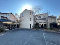 メゾン嵯峨