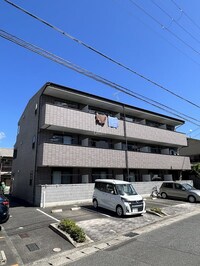 アンプルールフェールデルニエ嵯峨ノ段町
