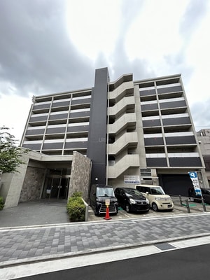 メディナ西大路駅前