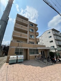 メゾンファイン