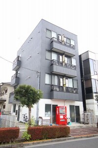 M・シャルム