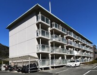 グリーンハイツ白川