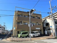アヴニール松野