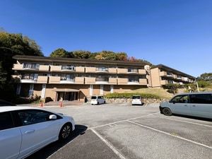 ハイツレインボー塩屋