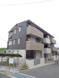 ノイエス　カーサ