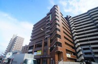 ホワイトリバー駅前