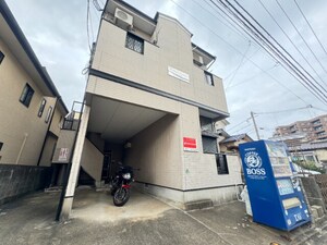 カビネダムール唐原