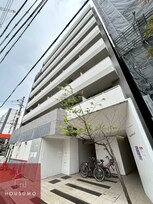 M&Mウメダイースト