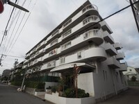 シャムロックコート西岡本