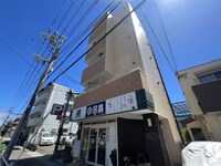 グラッチェ河昌