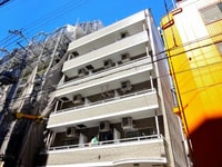 テレサエンバシ
