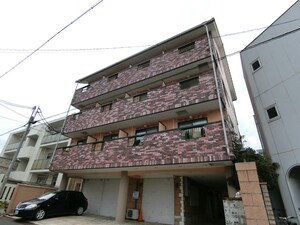 リーフジャルダン総持寺駅前