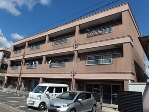 スリーアイランド