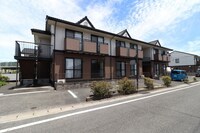 エバーグリーン　B棟