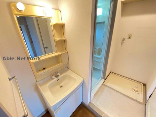  ラフィーネハイツコガ