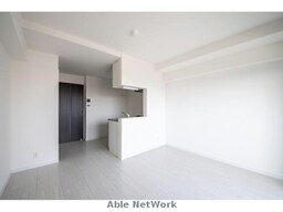 同型モデル（床、キッチンパネル、浴室、建具同色の予定）