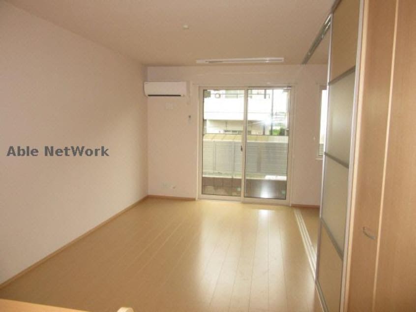  黒髪サンハイツⅢ　Ａ・Ｂ