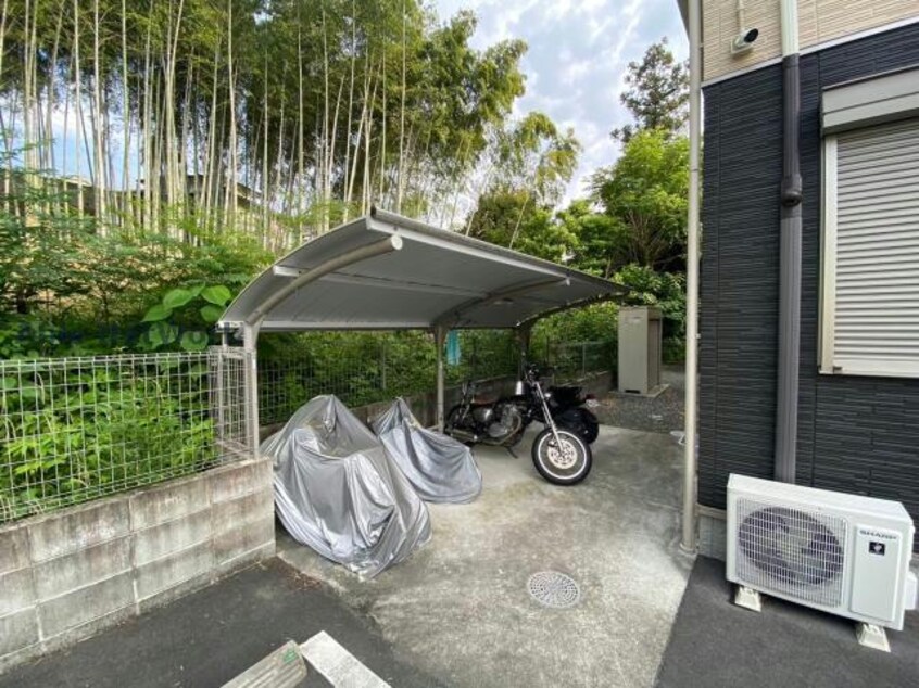 駐輪場 グリナージュアリーナ
