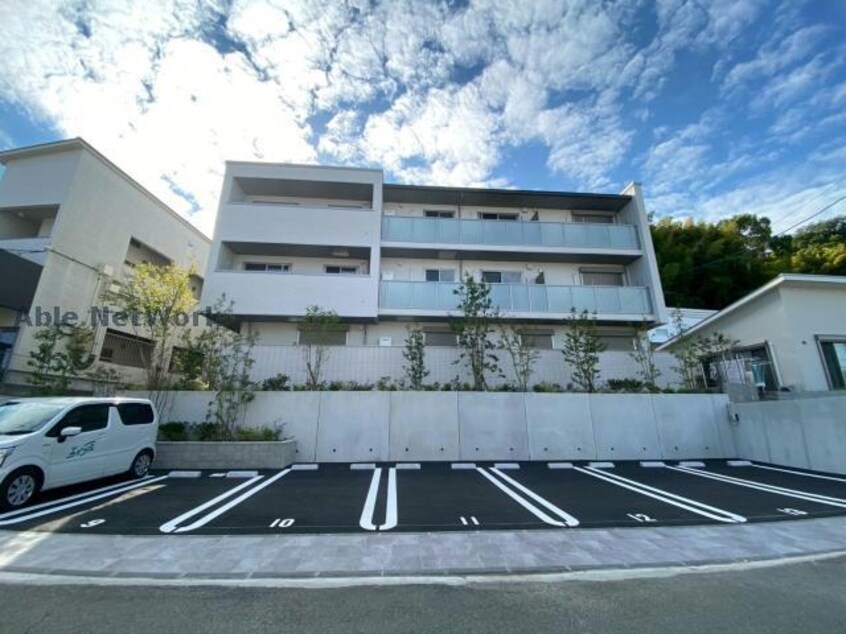  シャーメゾン壺川