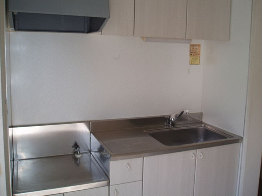 キッチン 両毛線/佐野駅 車移動　7分2km 2階 築32年