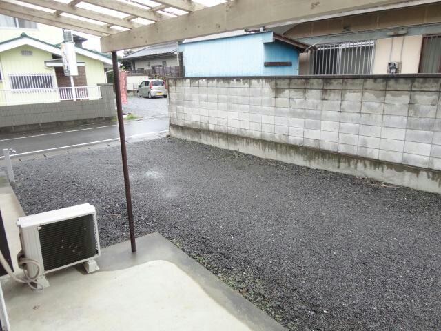  両毛線/佐野駅 車移動　7分2.2km 1階 築33年