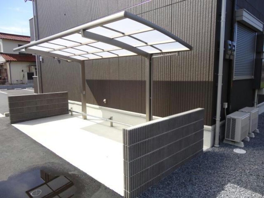 駐輪場 シルクロード万葉