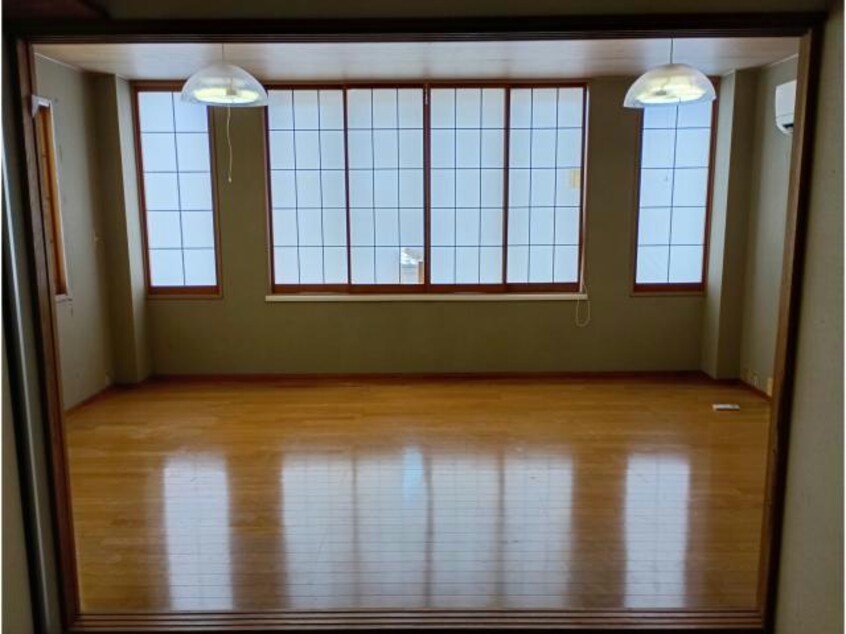  京屋ビル