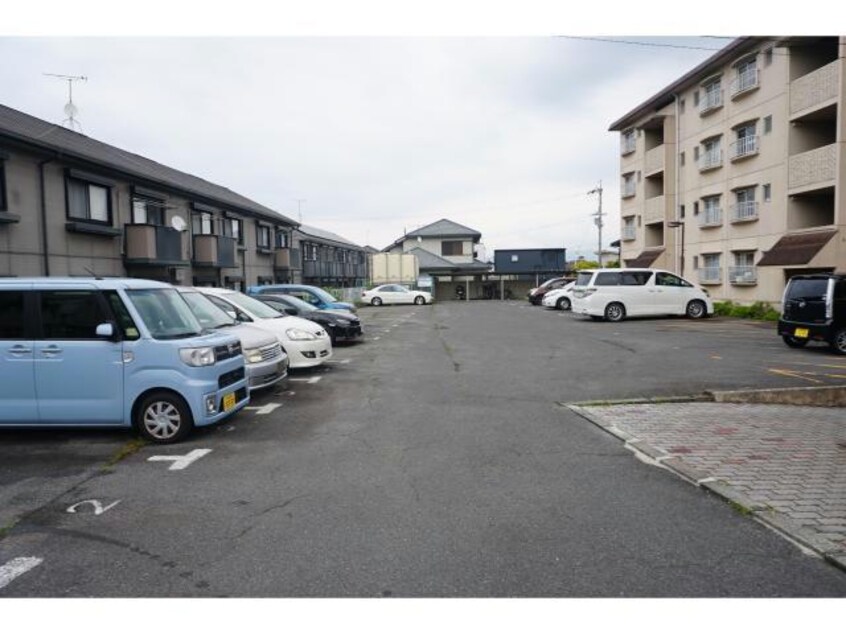  東海道本線<琵琶湖線・JR京都線>/石山駅 バス10分石山高校前下車:停歩4分 3階 築32年