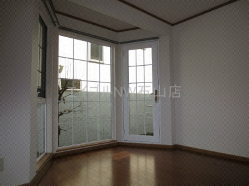  クレストール石山