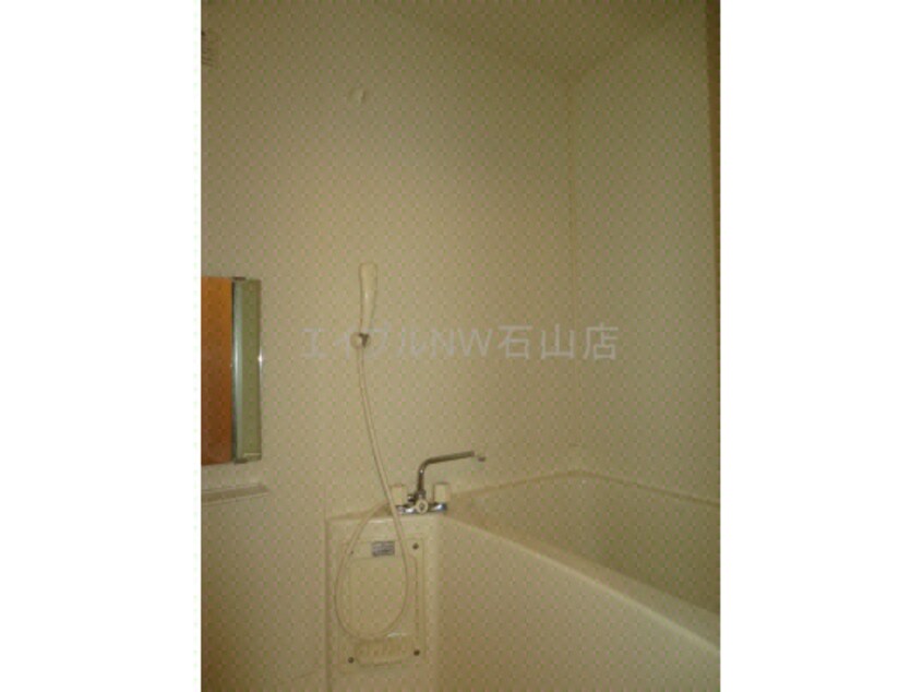  クレストール石山