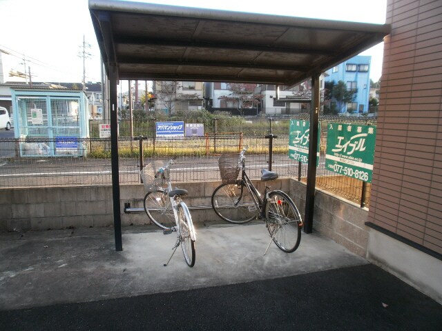  東海道本線<琵琶湖線・JR京都線>/石山駅 バス10分石山幼稚園下車:停歩3分 1階 築21年