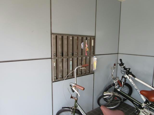  東海道本線<琵琶湖線・JR京都線>/石山駅 徒歩3分 3階 築28年