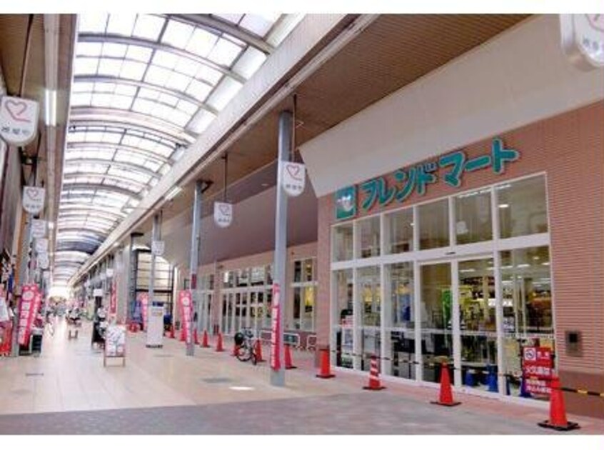 フレンドマート大津なかまち店(スーパー)まで399m 東海道本線<琵琶湖線・JR京都線>/大津駅 徒歩19分 3階 築34年