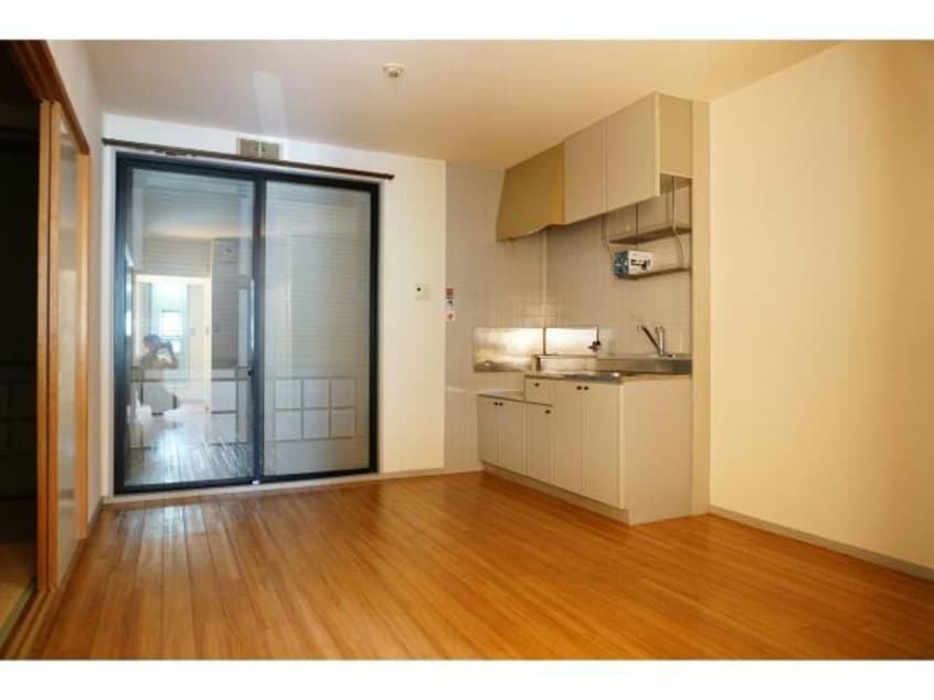  東海道本線<琵琶湖線・JR京都線>/石山駅 バス15分赤川下車:停歩5分 1階 築33年