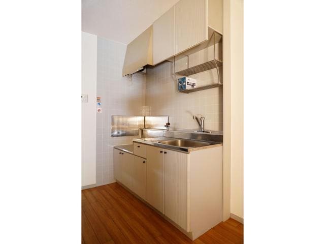  東海道本線<琵琶湖線・JR京都線>/石山駅 バス15分赤川下車:停歩5分 1階 築33年