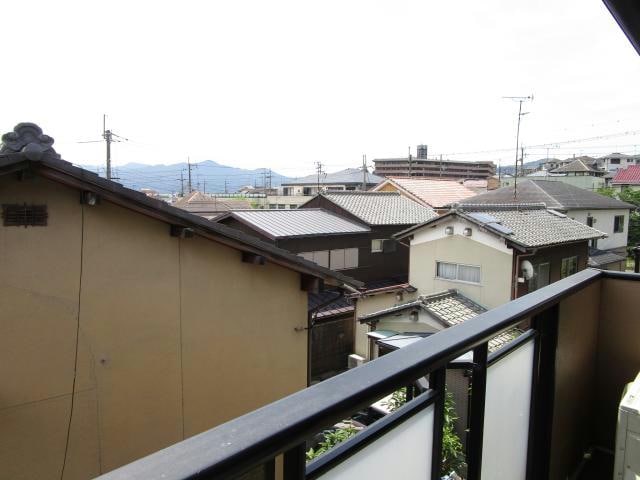  東海道本線<琵琶湖線・JR京都線>/石山駅 バス15分赤川下車:停歩5分 2階 築33年