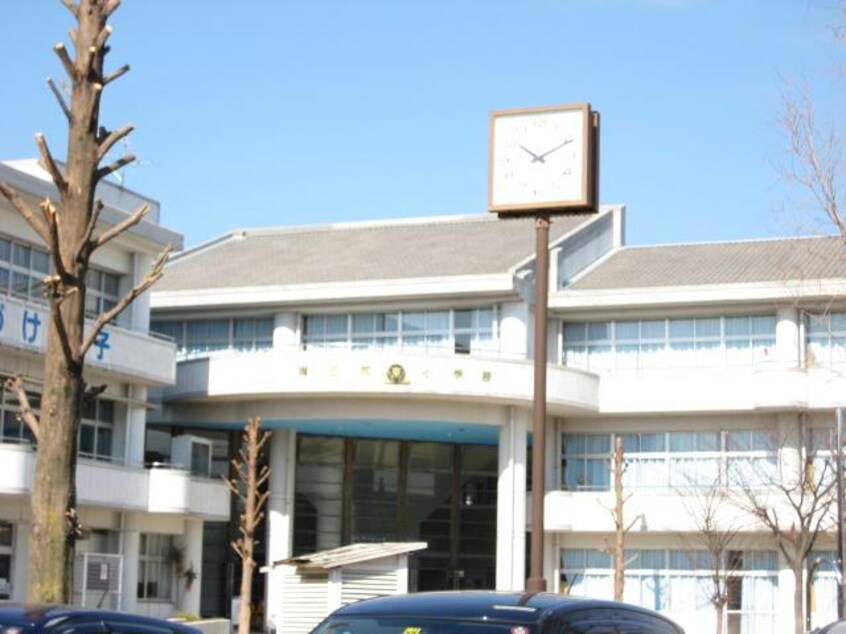草津市立南笠東小学校(小学校)まで958m 東海道本線<琵琶湖線・JR京都線>/瀬田駅 徒歩24分 5階 築29年