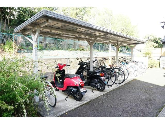  東海道本線<琵琶湖線・JR京都線>/石山駅 バス15分赤川下車:停歩4分 2階 築26年