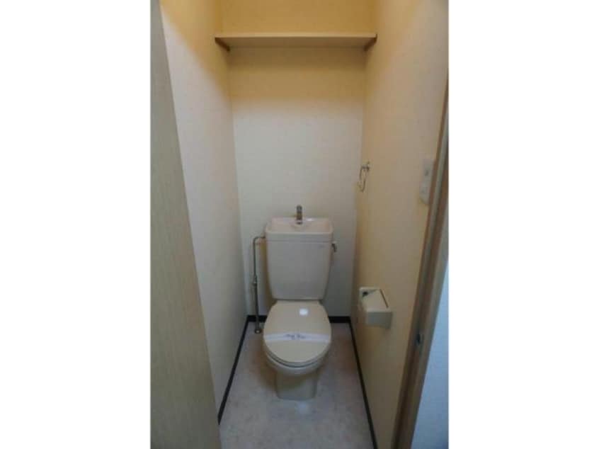  東海道本線<琵琶湖線・JR京都線>/石山駅 バス15分赤川下車:停歩4分 3階 築26年