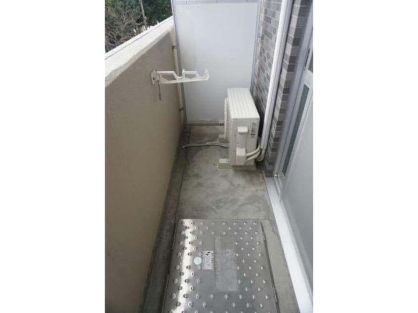  東海道本線<琵琶湖線・JR京都線>/石山駅 バス15分赤川下車:停歩4分 3階 築26年