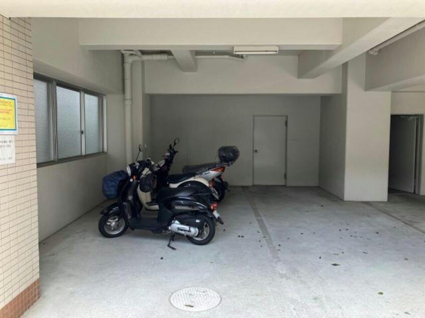  東海道本線<琵琶湖線・JR京都線>/大津駅 徒歩13分 3階 築38年